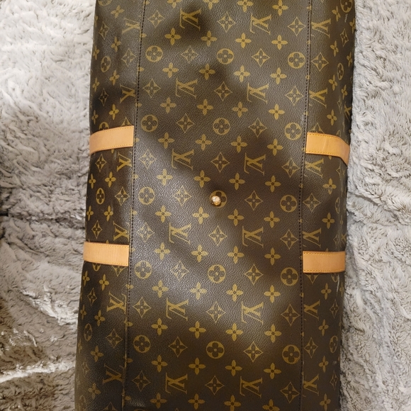 Authentic Louis Vuitton duffel bag - Picture 7 of 11